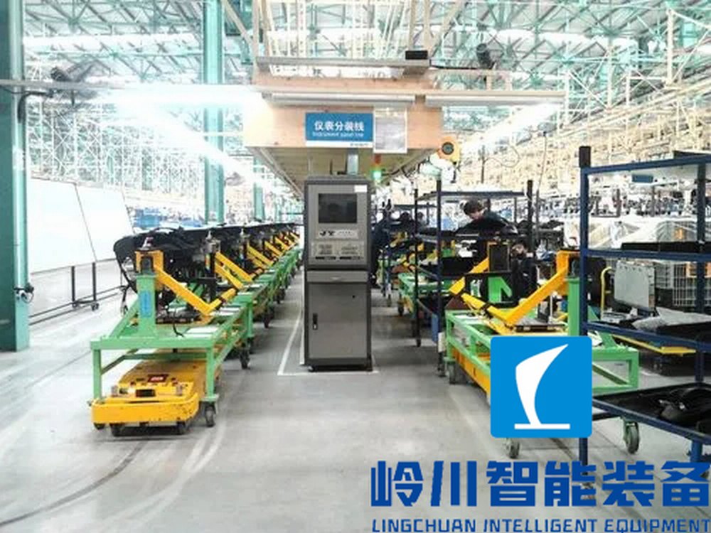 汽車儀表臺(tái)3.webp.jpg